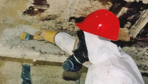 Sécurité lors de travaux d'enlèvement de l'amiante